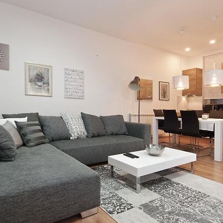 City Lights Apartment Zagabria Esterno foto