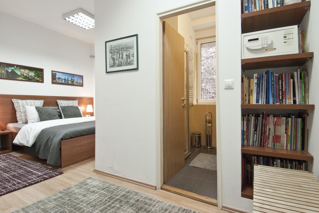 City Lights Apartment Zagabria Esterno foto