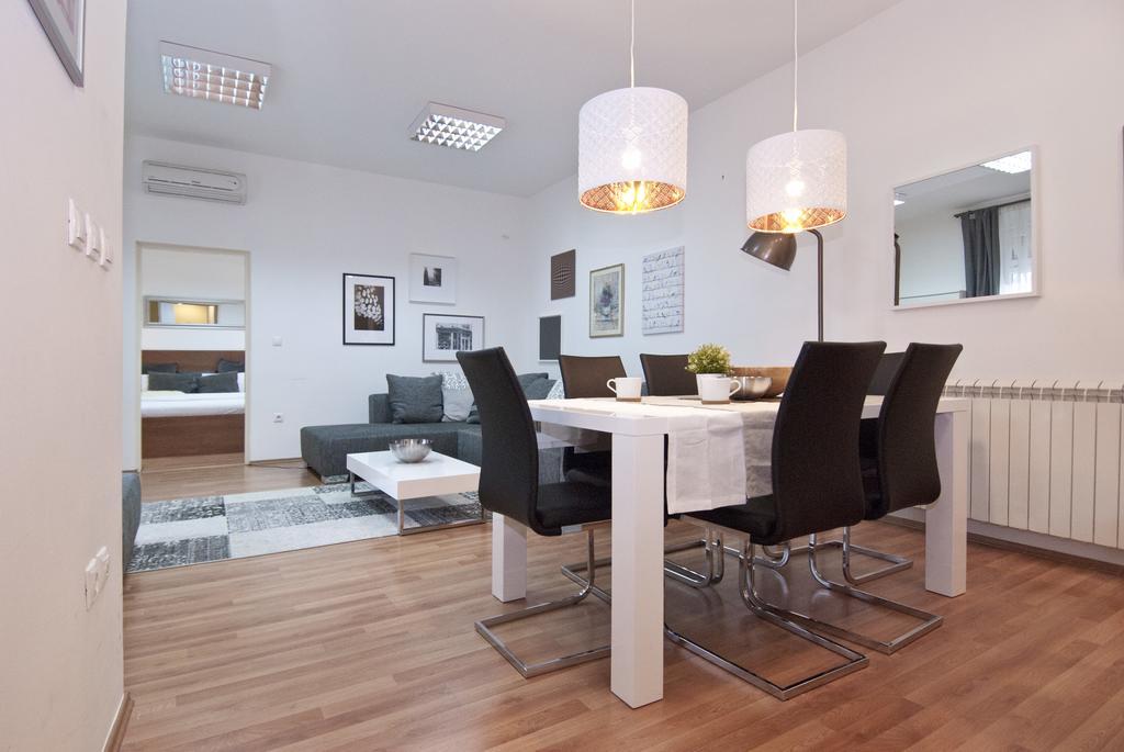 City Lights Apartment Zagabria Esterno foto